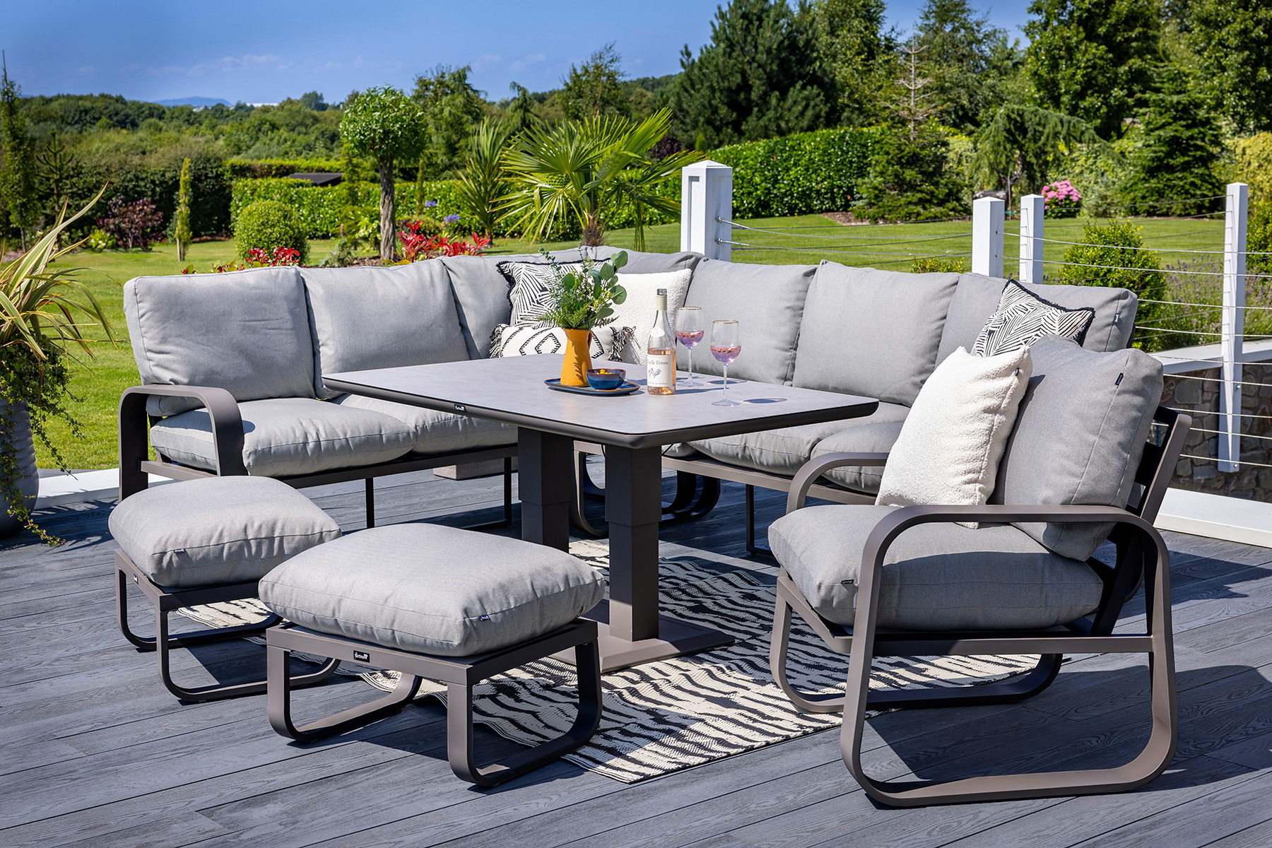 Orka Rectangular Casual Dining Set